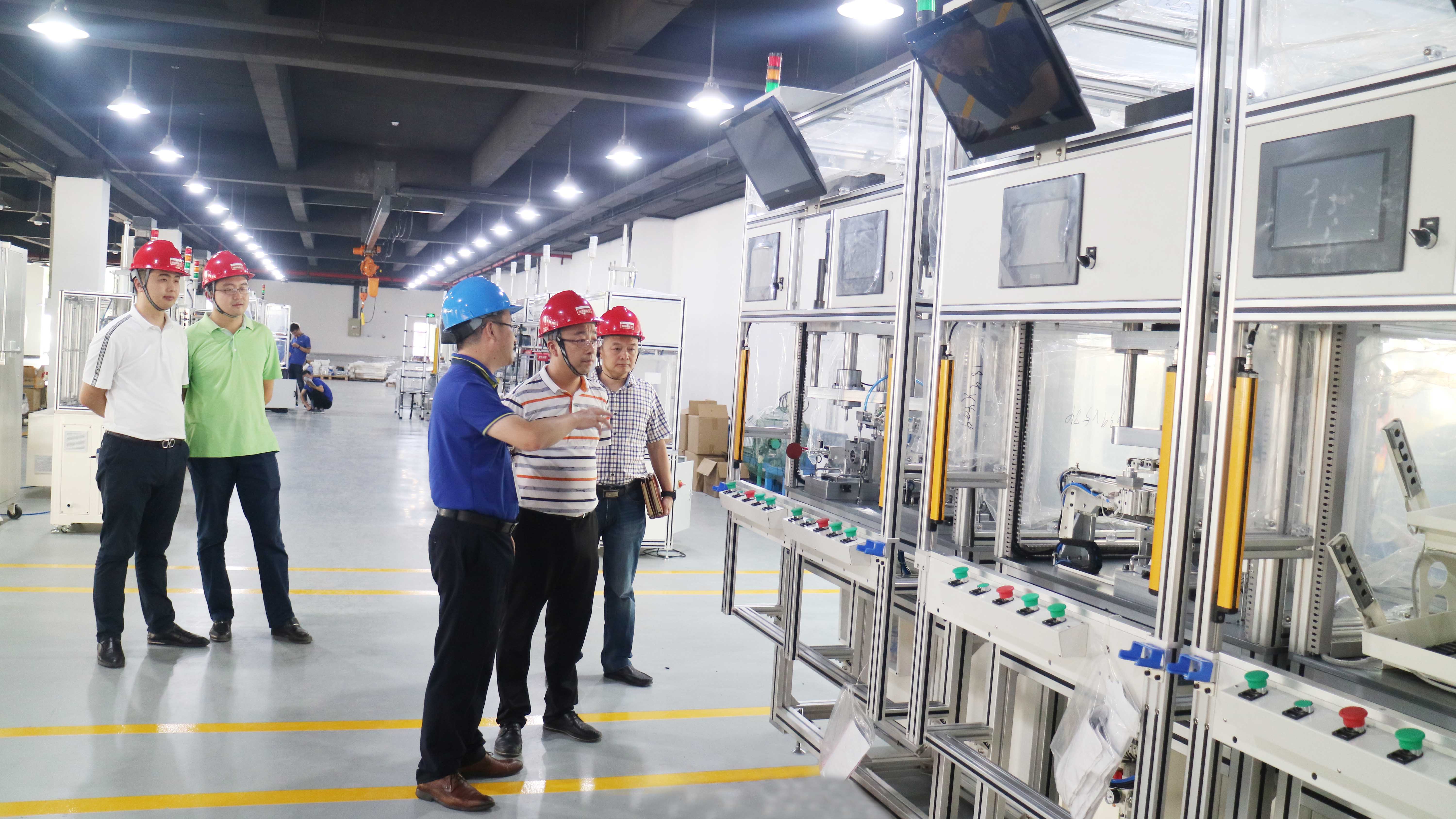 蘇州新區(qū)滸關(guān)經(jīng)開區(qū)黨工委副書記何寧一行調(diào)研通錦指導(dǎo)工作