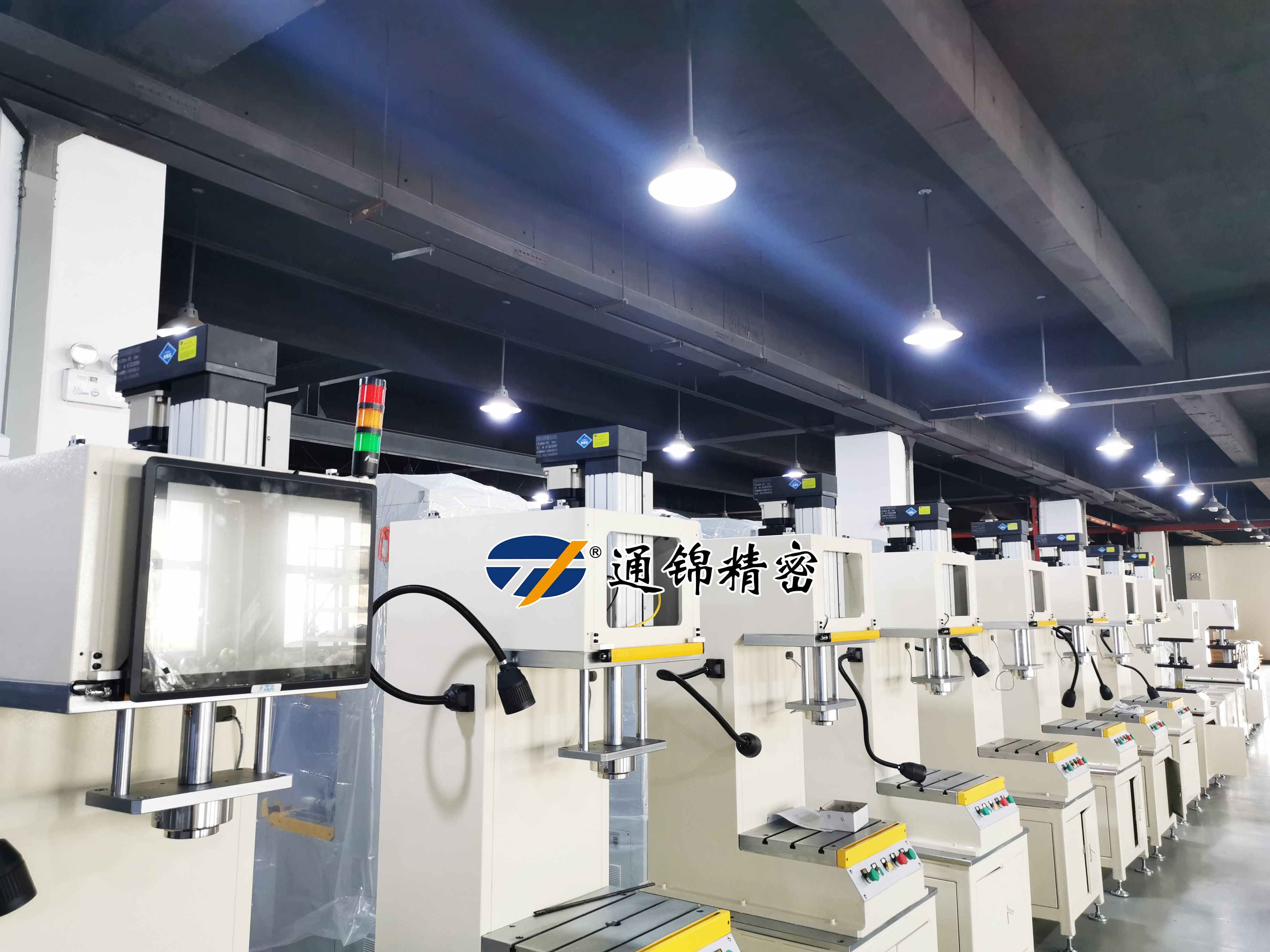 通錦伺服電動缸批量出貨